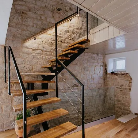Nerium Penthouse *